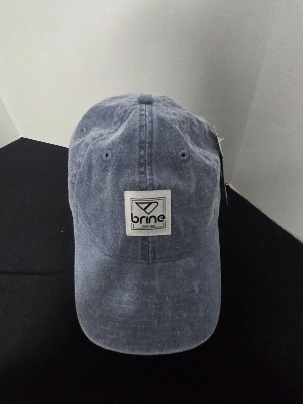 Brine Women's Denim Blue Adjustable Cap – NWT 🧢💙